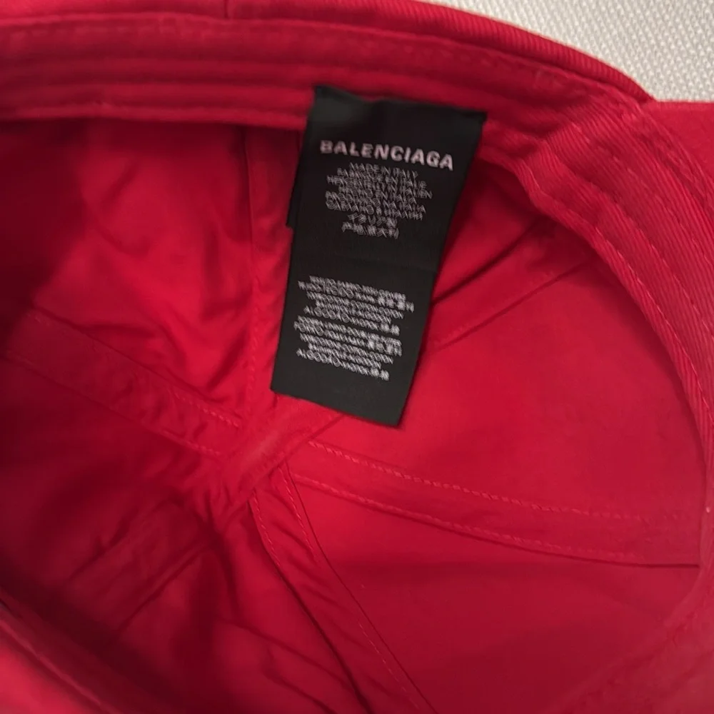 Balenciaga Cap - Picture 3 of 6